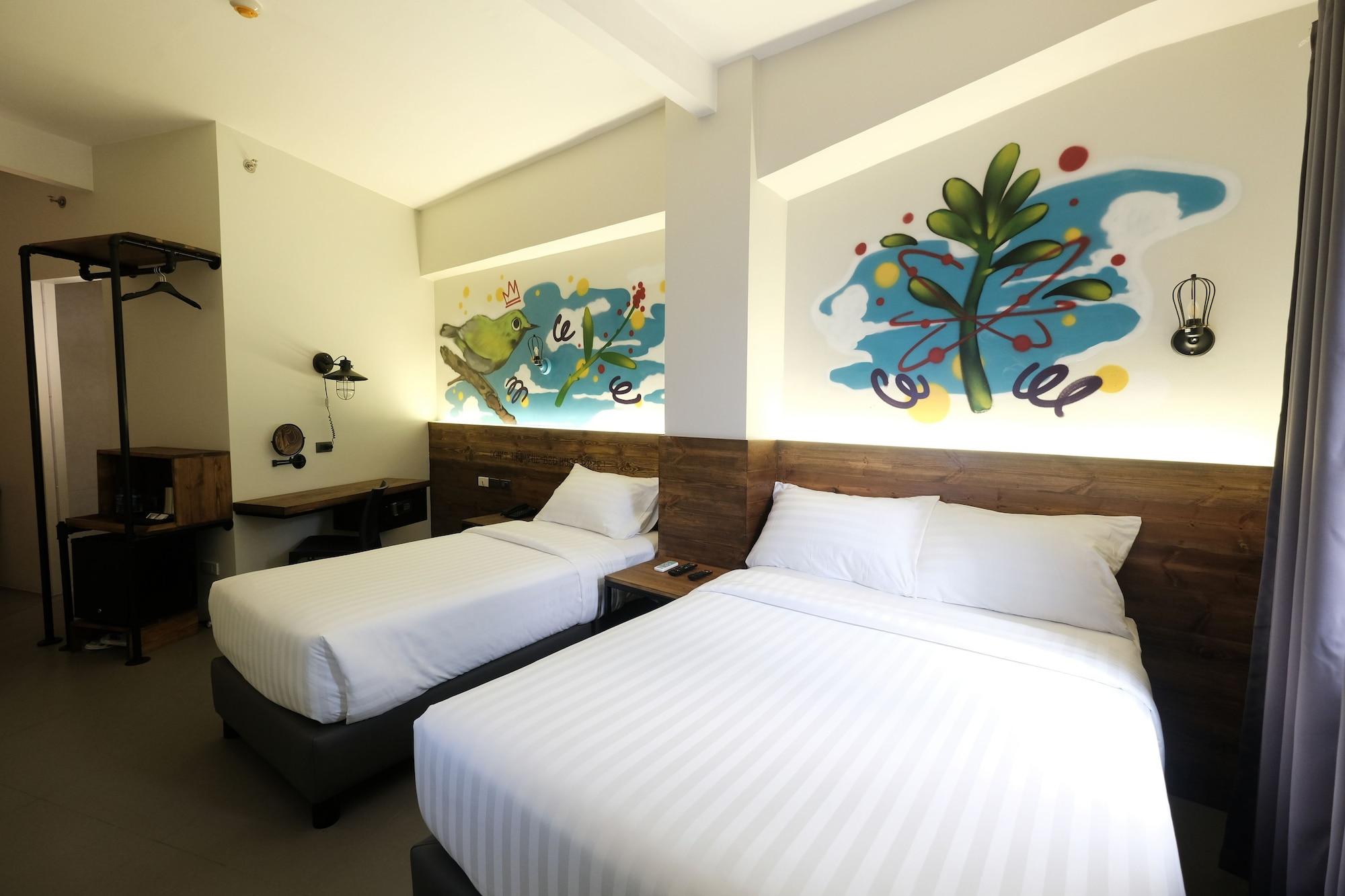U Hotels Makati Makati City Bagian luar foto