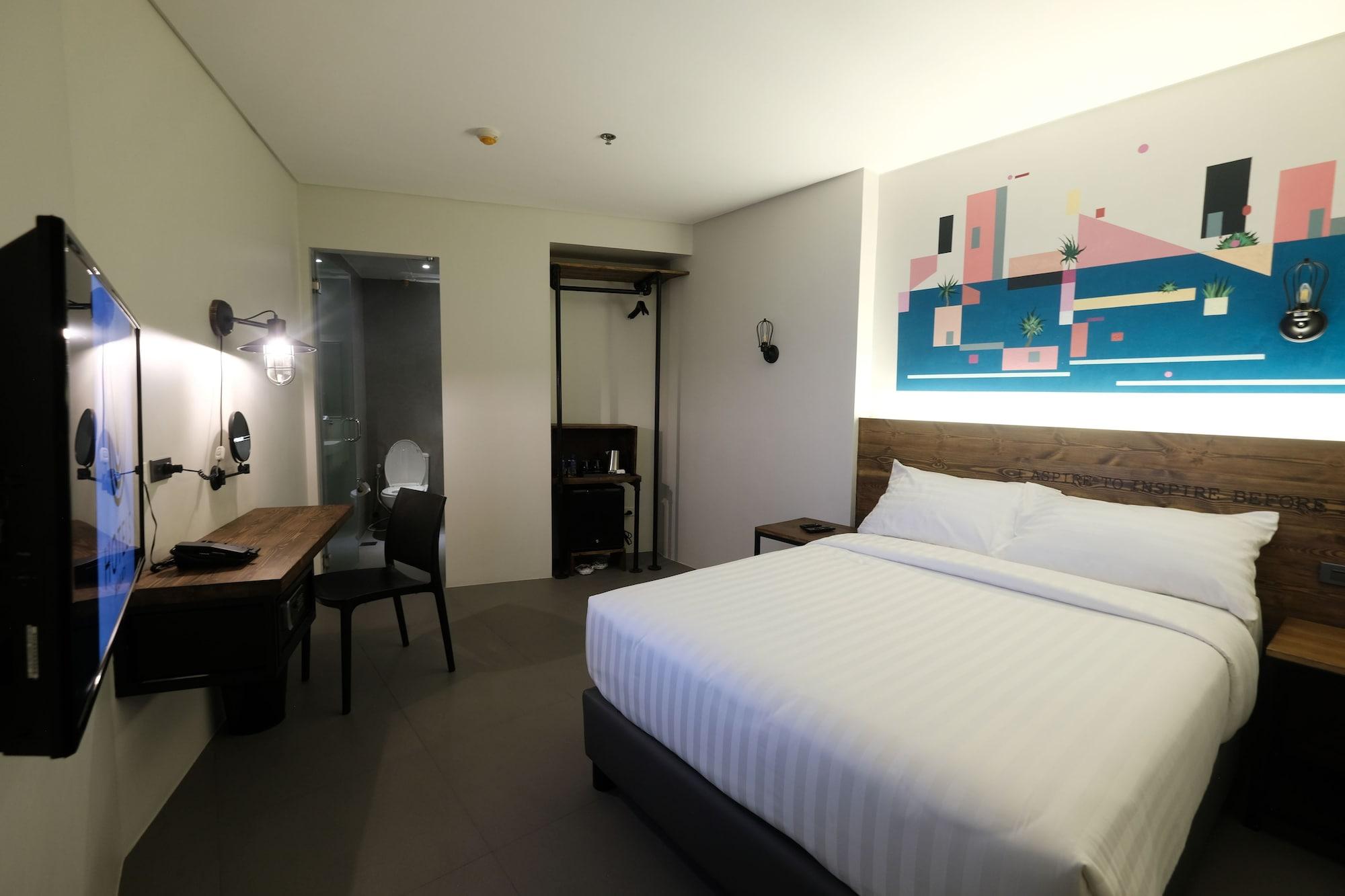 U Hotels Makati Makati City Bagian luar foto