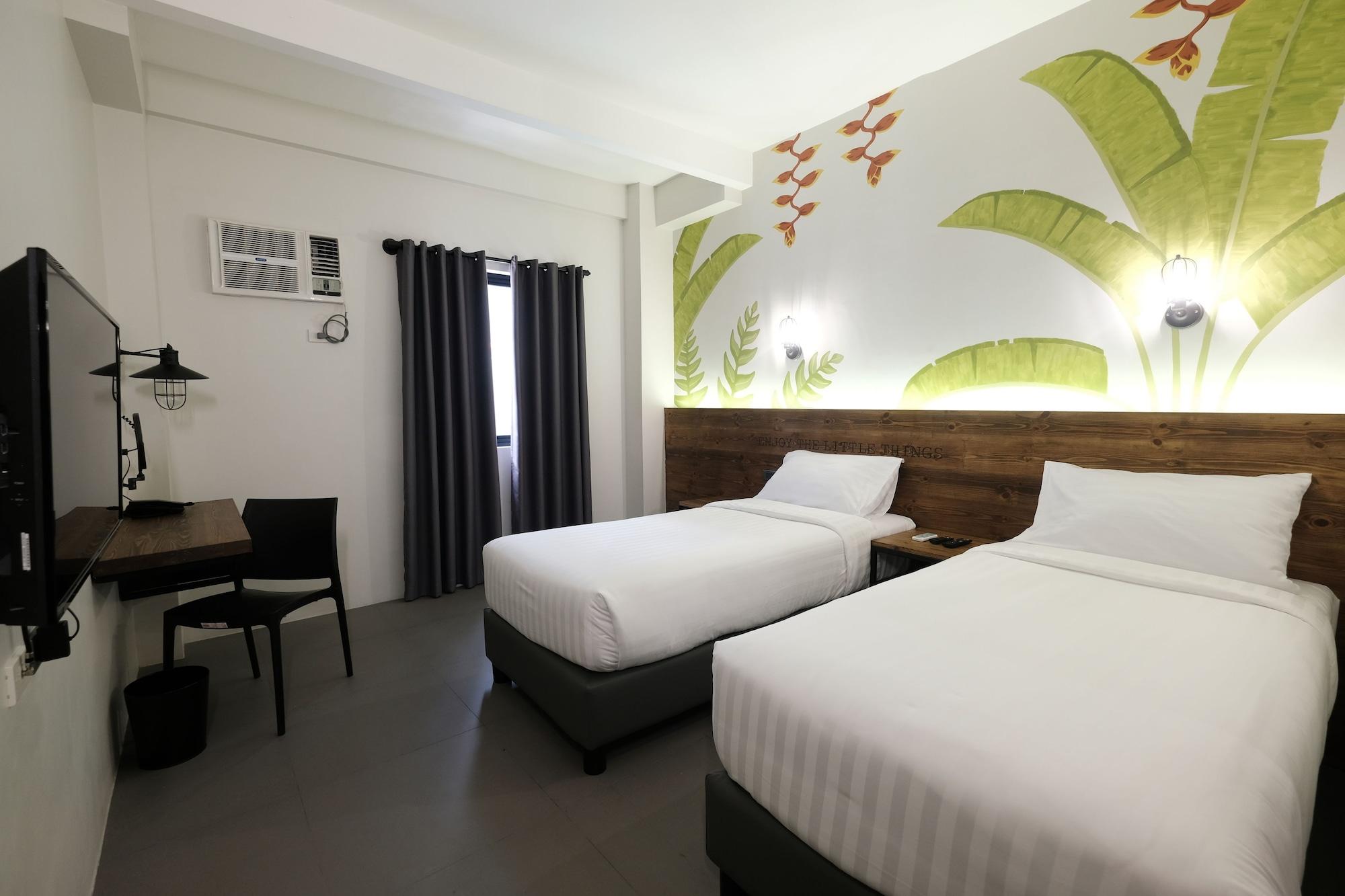 U Hotels Makati Makati City Bagian luar foto