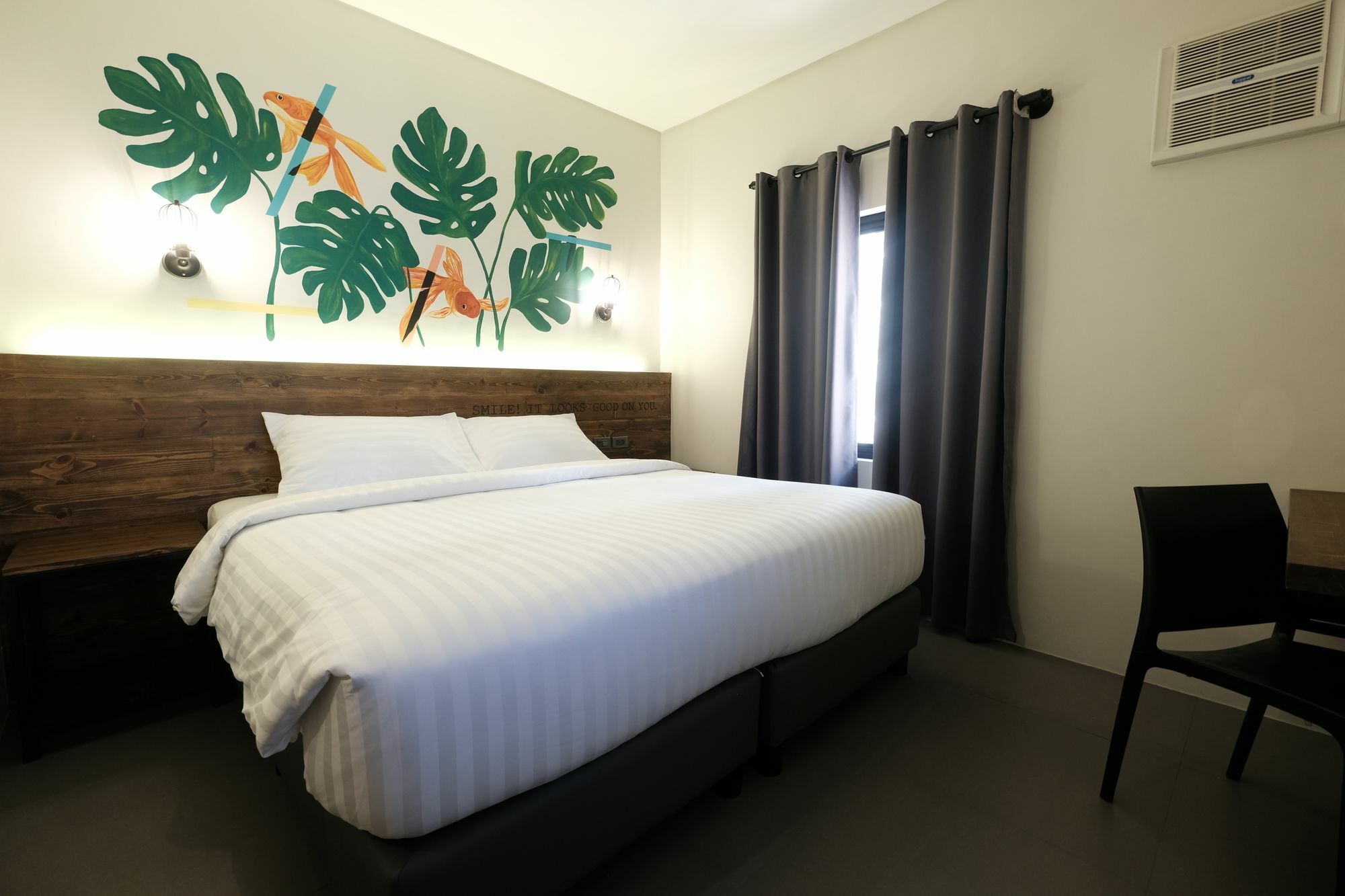 U Hotels Makati Makati City Bagian luar foto